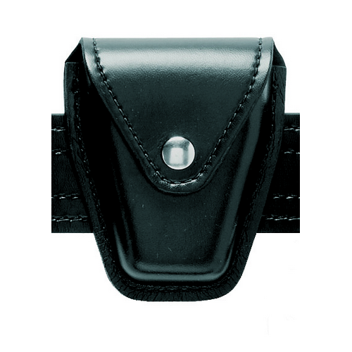 Safariland 190 handcuff case with snap closure, designed for duty belts and made of durable leather look material.