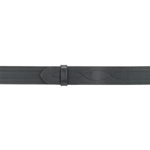 Safariland 94 Buckleless Duty Belt in black, featuring smooth design and hook lining for secure attachment.