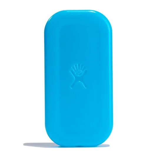 Hydro Flask Small Ice Pack in vibrant blue, designed for fast-freezing and keeping contents fresh all day.