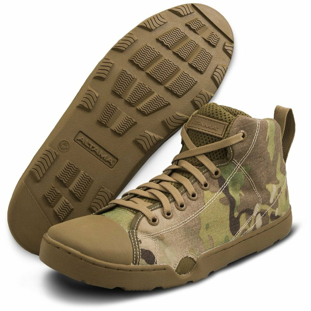 Altama OTB Maritime Assault Mid boots in camo design, featuring a durable outsole for tactical water operations.