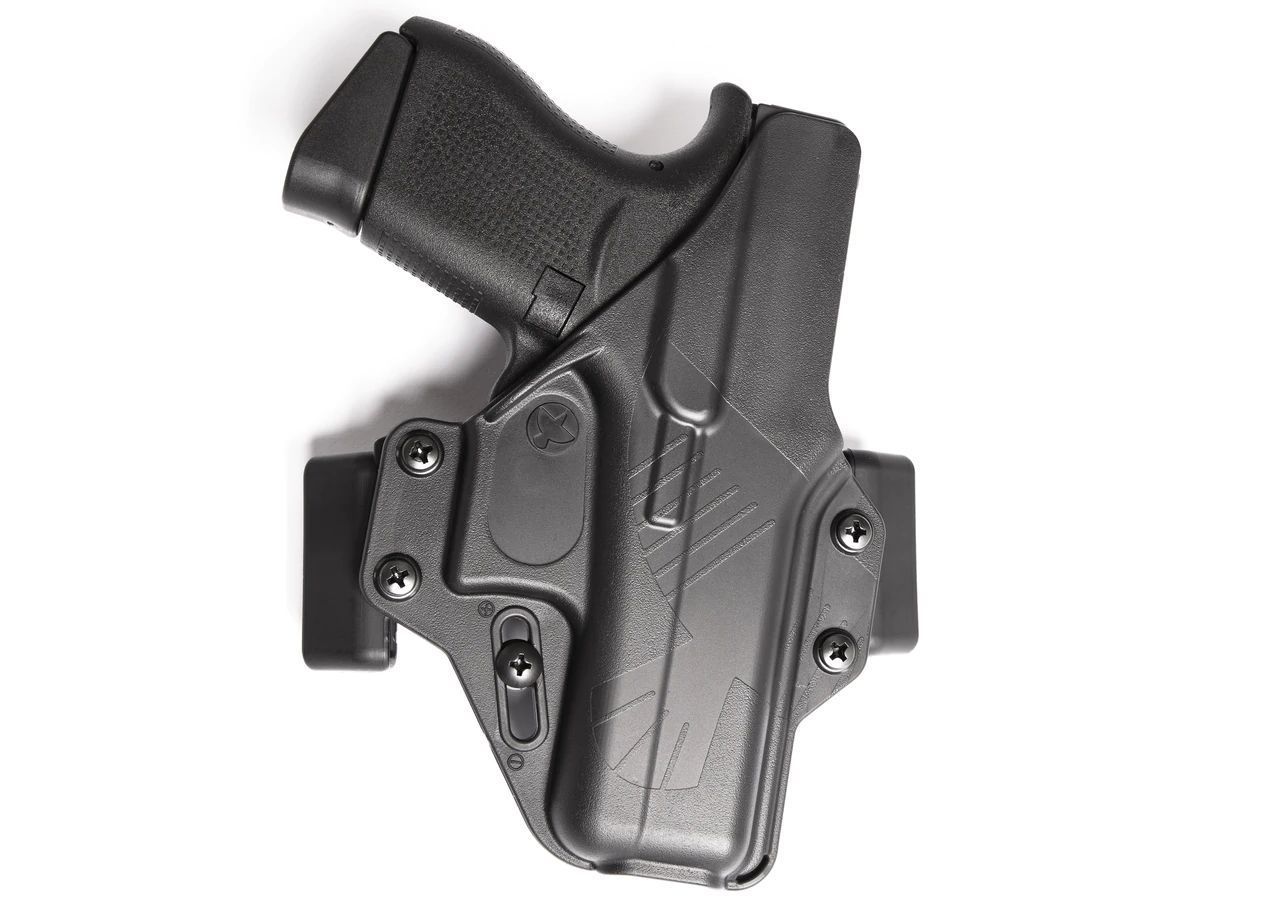 Raven Concealment Perun Strongside OWB Holster, sleek design for concealed carry and modular functionality.
