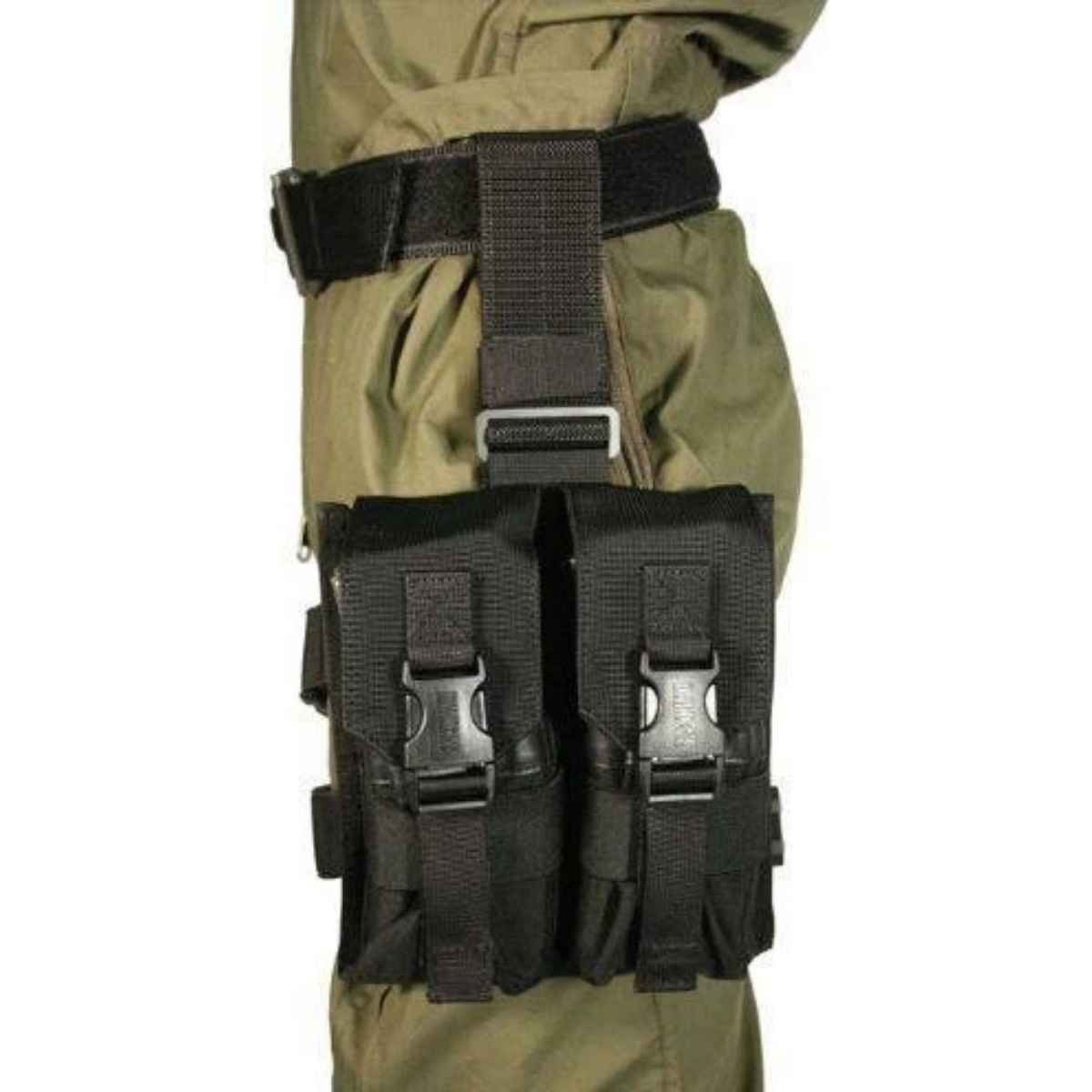 BLACKHAWK! Omega Elite M16/M4 double magazine pouch 561601BK worn in a drop-leg configuration