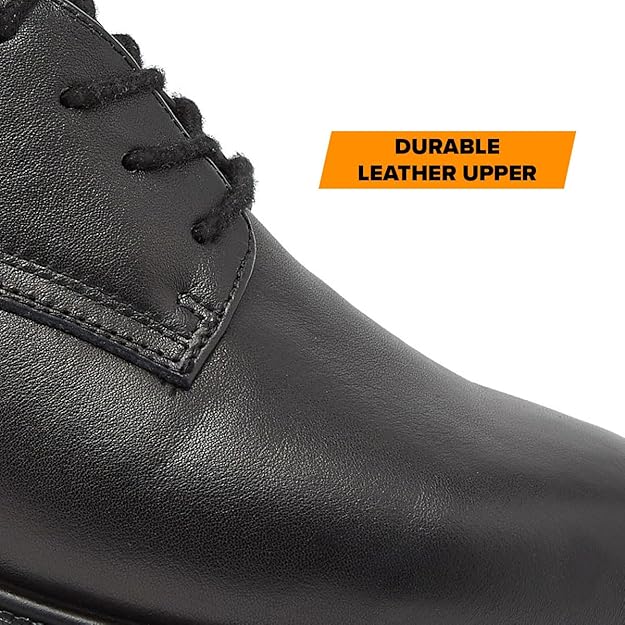 Magnum Active Duty Oxford CM85022M smooth black leather upper close-up showing durable construction