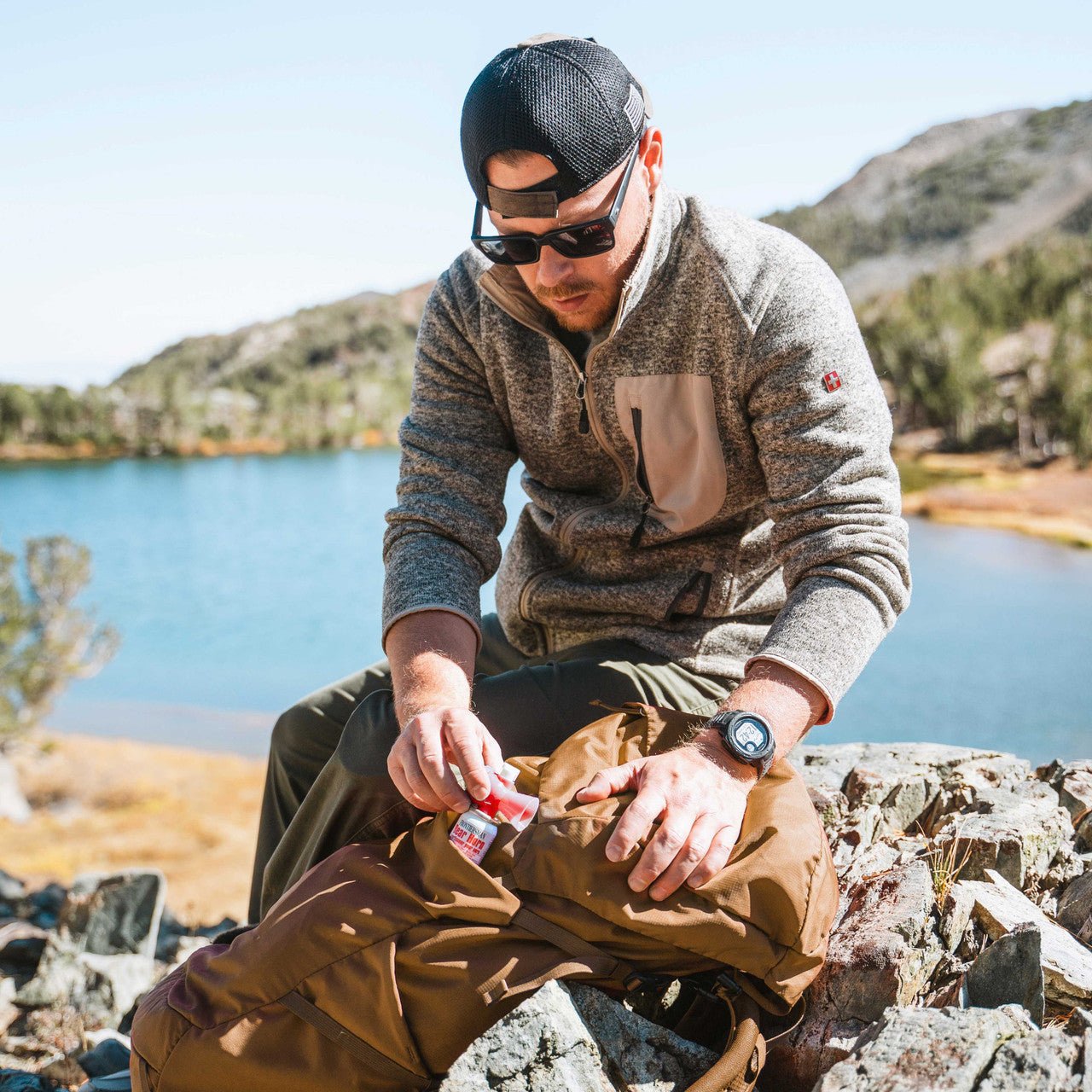 Sabre Frontiersman Bear Horn with Locking Top F - LH - 01 - WCUniforms