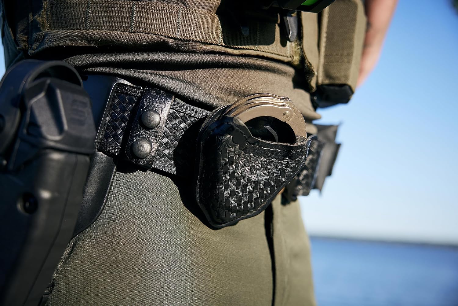 Safariland Model 090 Open Top Handcuff Case - Handcuff Case - WCUniforms