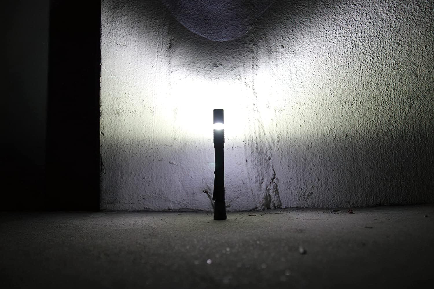Streamlight Stylus Pro 360 65 lumens with 2 AAA Alkaline Batteries, Nylon Holster And Lanyard 66218 - WCUniforms