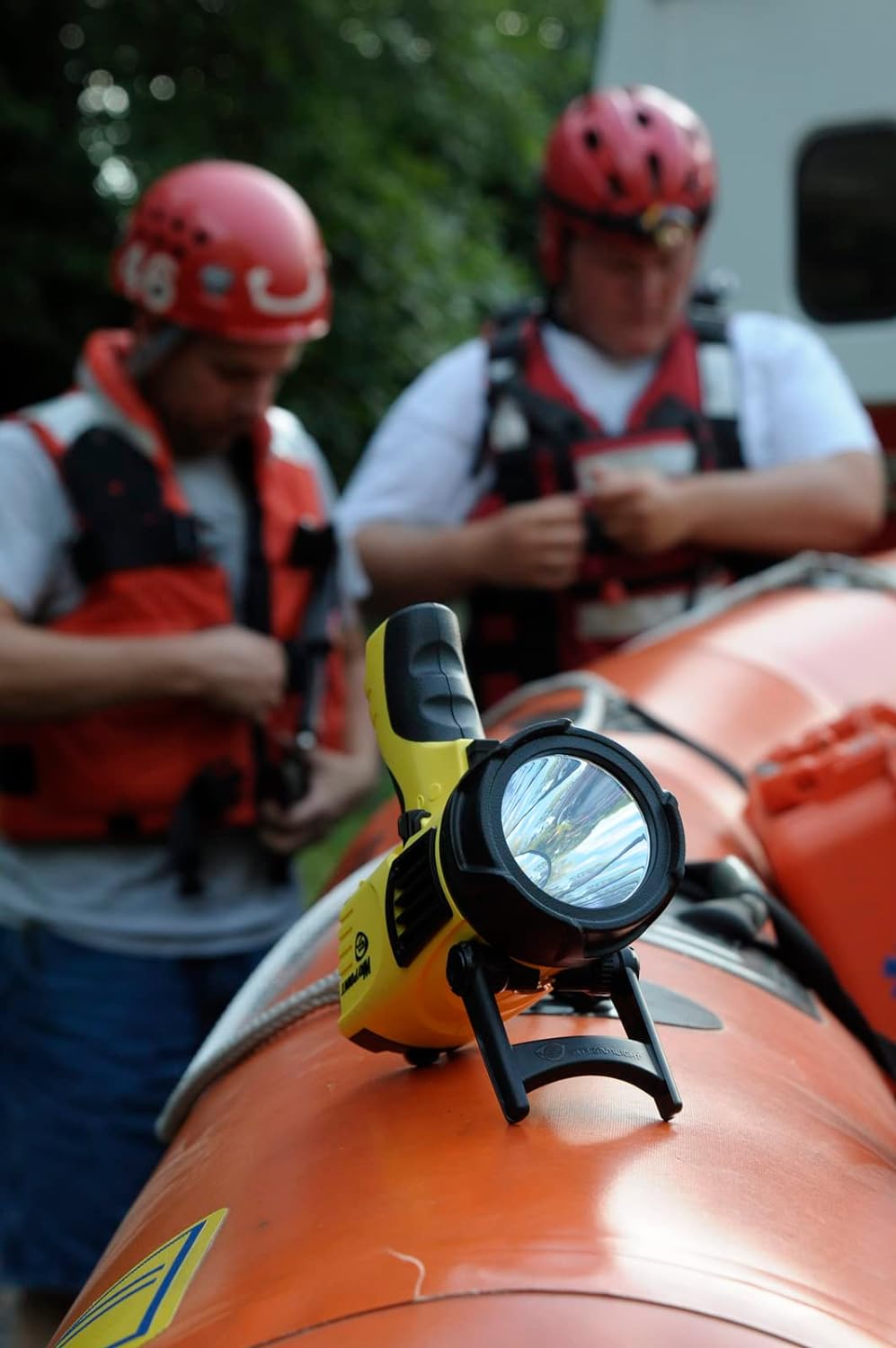 Streamlight Waypoint® LED Spotlight - Black or Yellow - WCUniforms