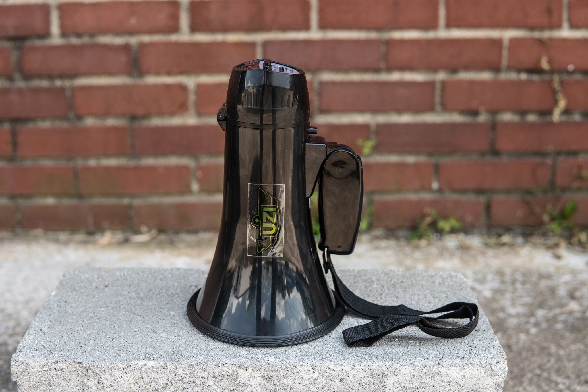 UZI Megaphone - 15 Watt with Siren UZI-MP-15W - WCUniforms