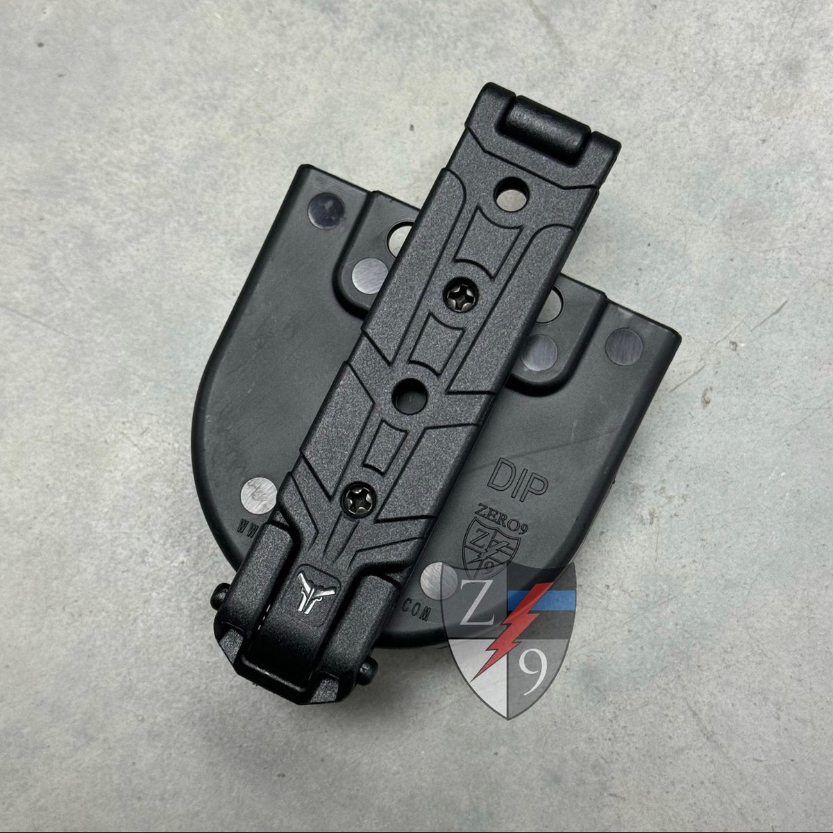 Zero9 Solutions Z9-1101 ZYN dip can case in black with MOLLE-Lok attachment for vest mounting