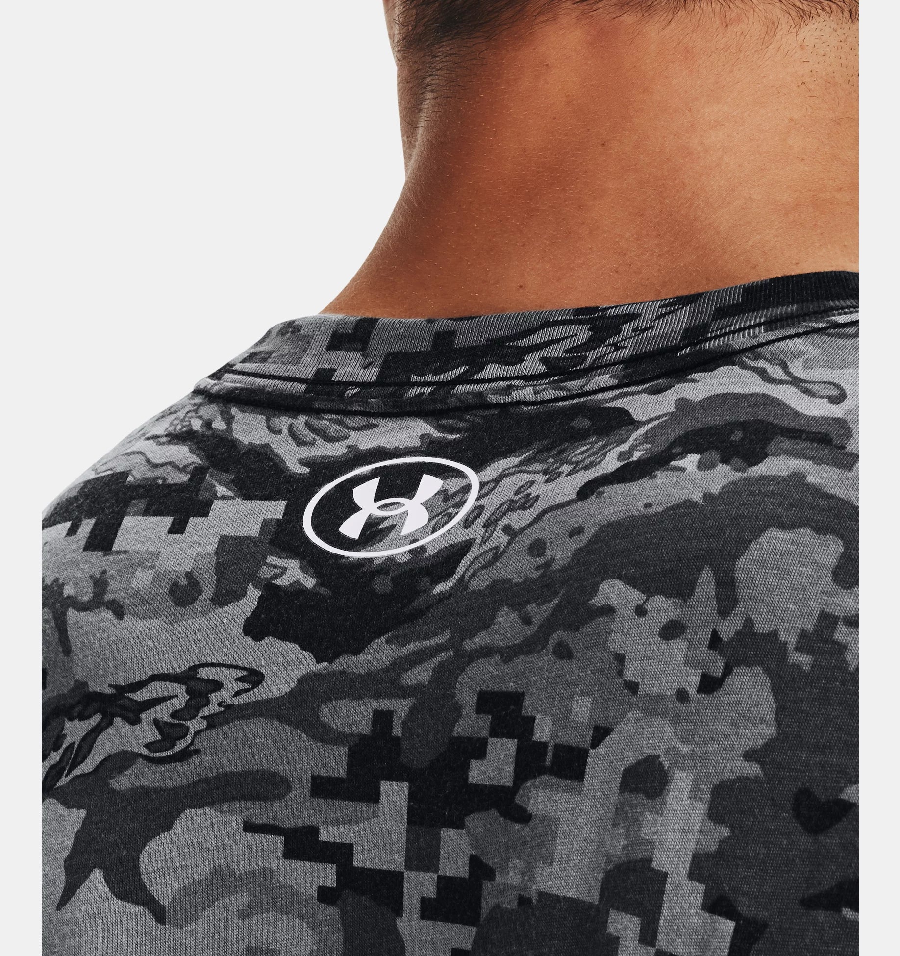 Under Armour Men's UA ABC Camo Long Sleeve 1366466 - Clothing & Accessories