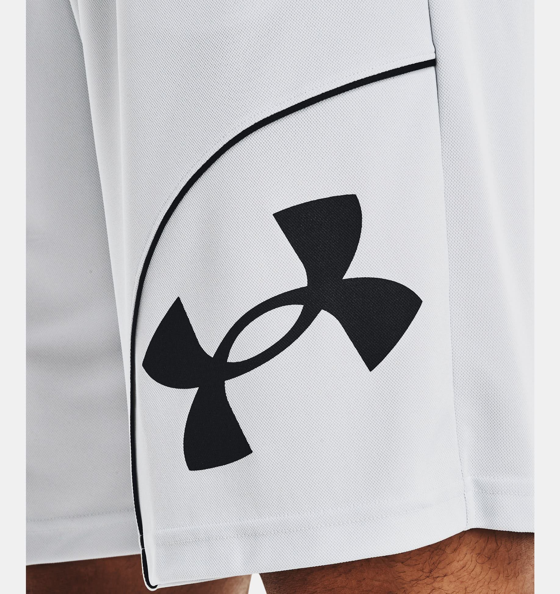 Under Armour UA Perimeter 11'' Shorts 1370222 - Clothing &amp; Accessories