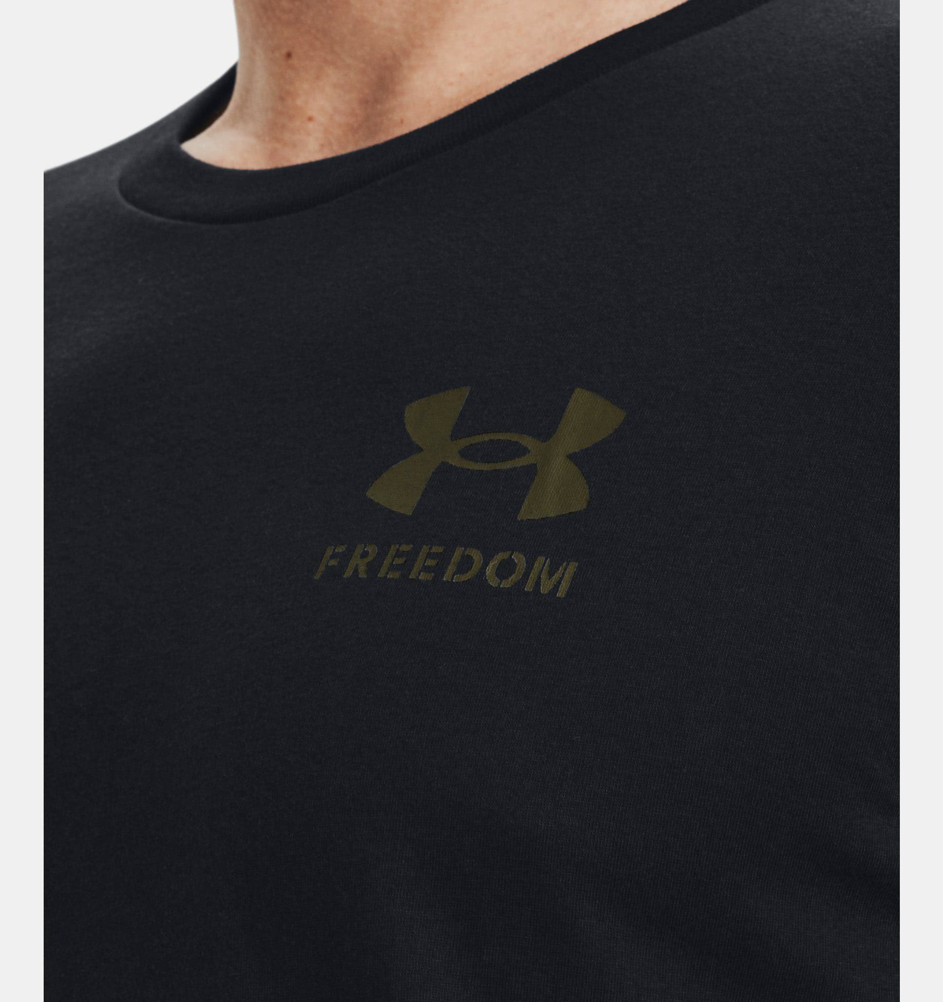 Under Armour UA Freedom Flag Long Sleeve 1370813 - Clothing & Accessories