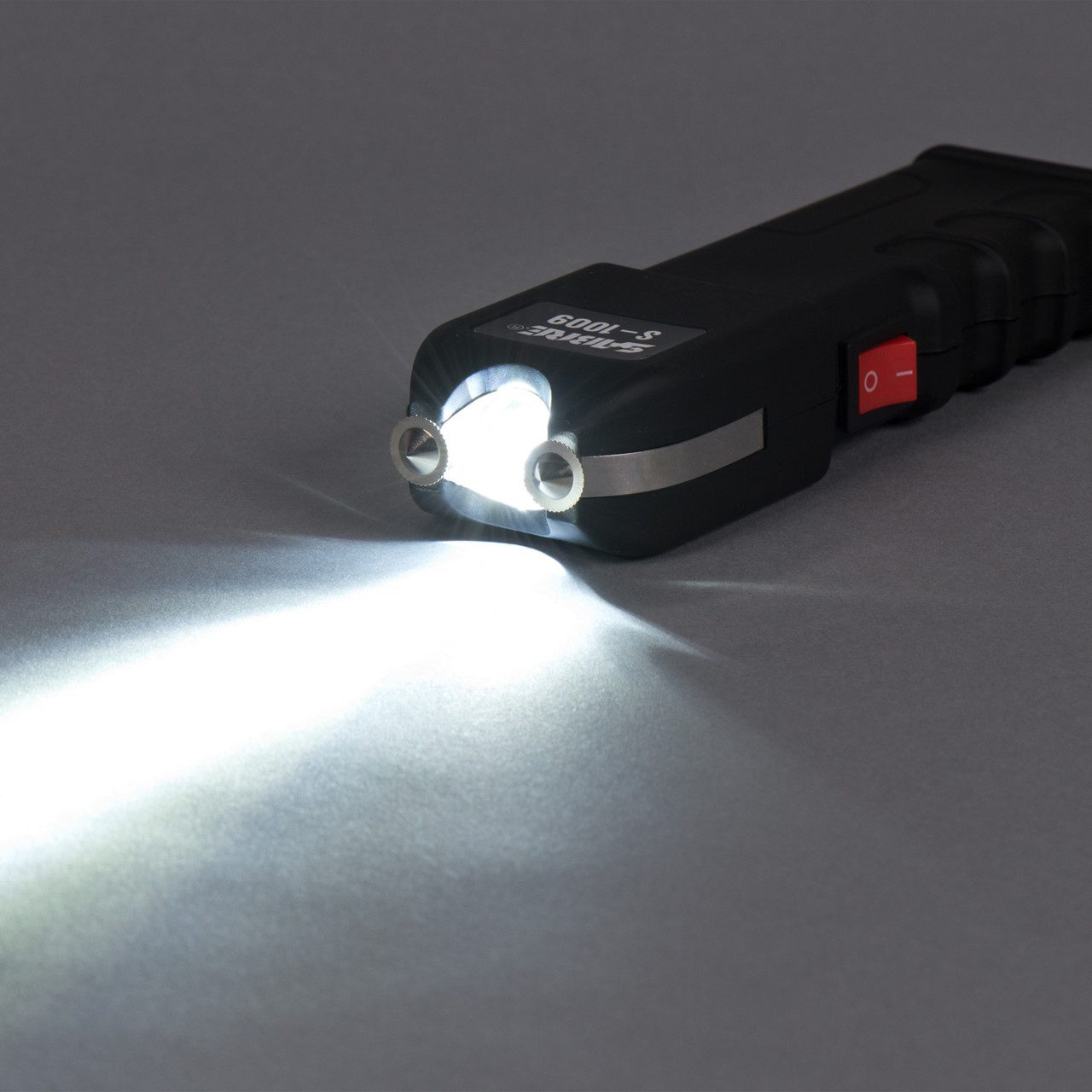 Sabre Tactical Stun Gun with LED Flashlight & Anti-Grab Technology S-1009 - Other Stun Guns