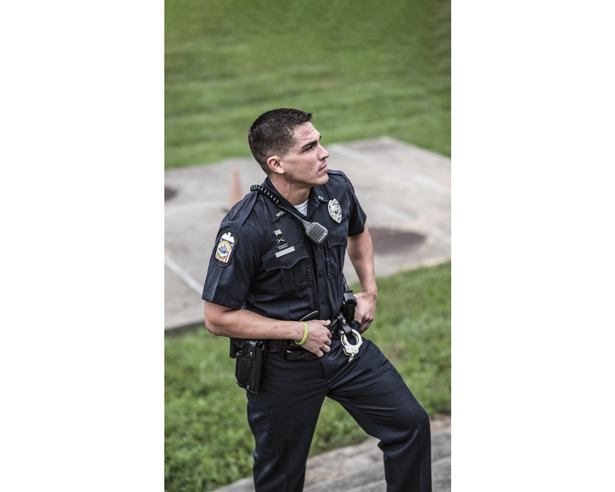 Flying Cross Deluxe Men's Tactical Short Sleeve Shirt 68% Poly/30% Rayon/2% Lycra®  with Com Ports - LAPD Navy 98R39 - Newest Products