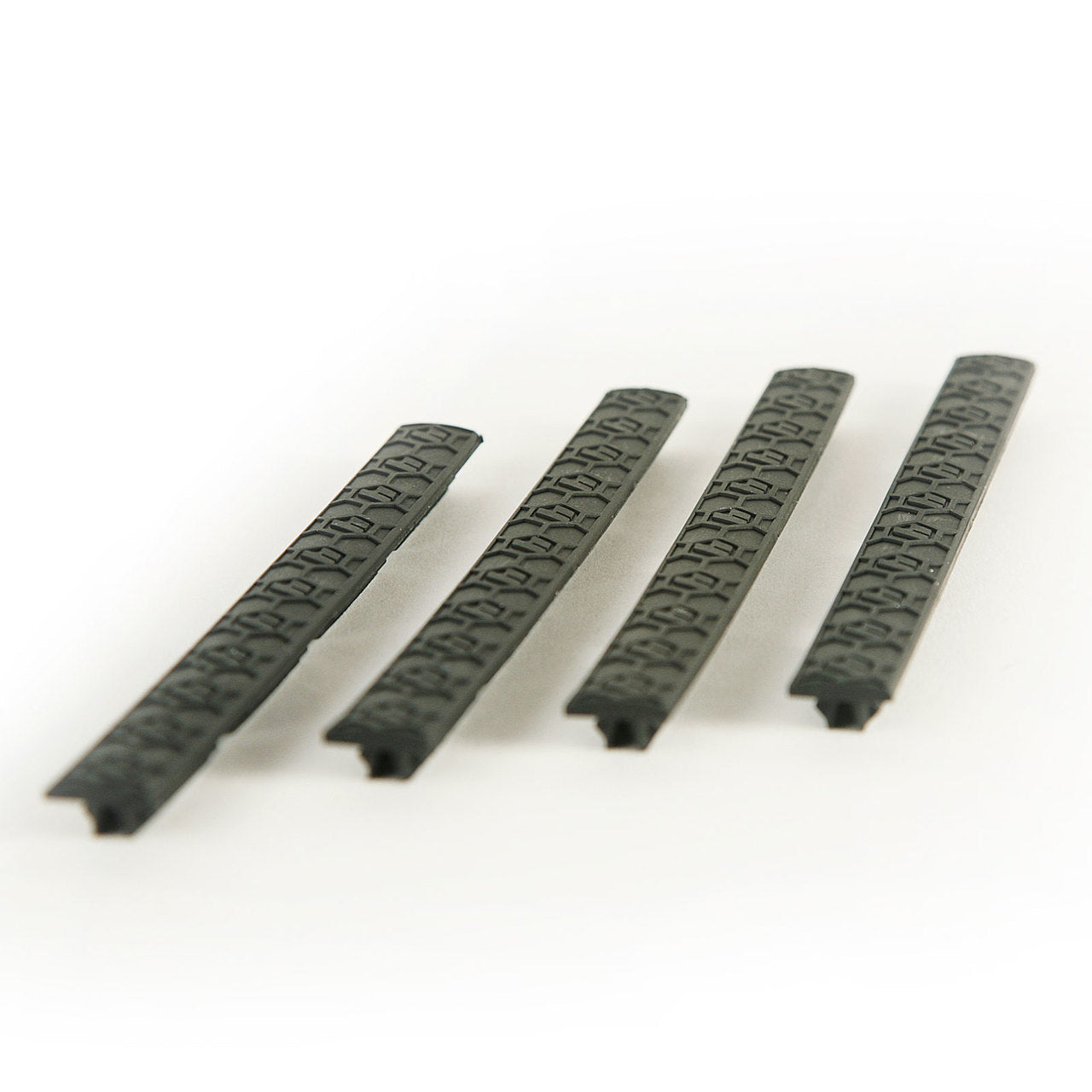 HEXMAG M-LOK Rail Cover 4 Pack non-slip Wedgelok design in FDE and black