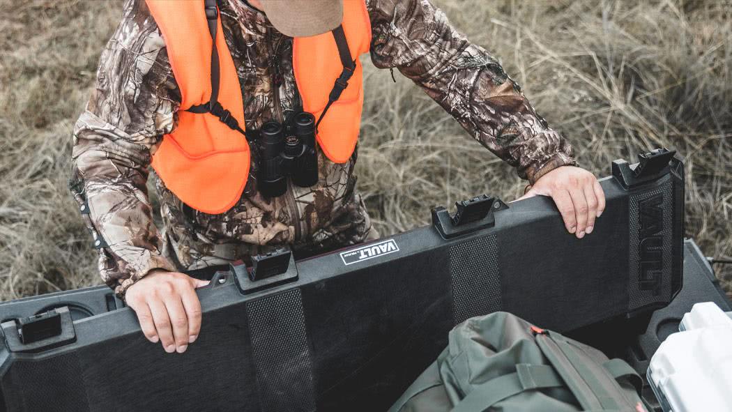 Pelican Products V700 Vault Takedown Case - Range Bags and Gun Cases